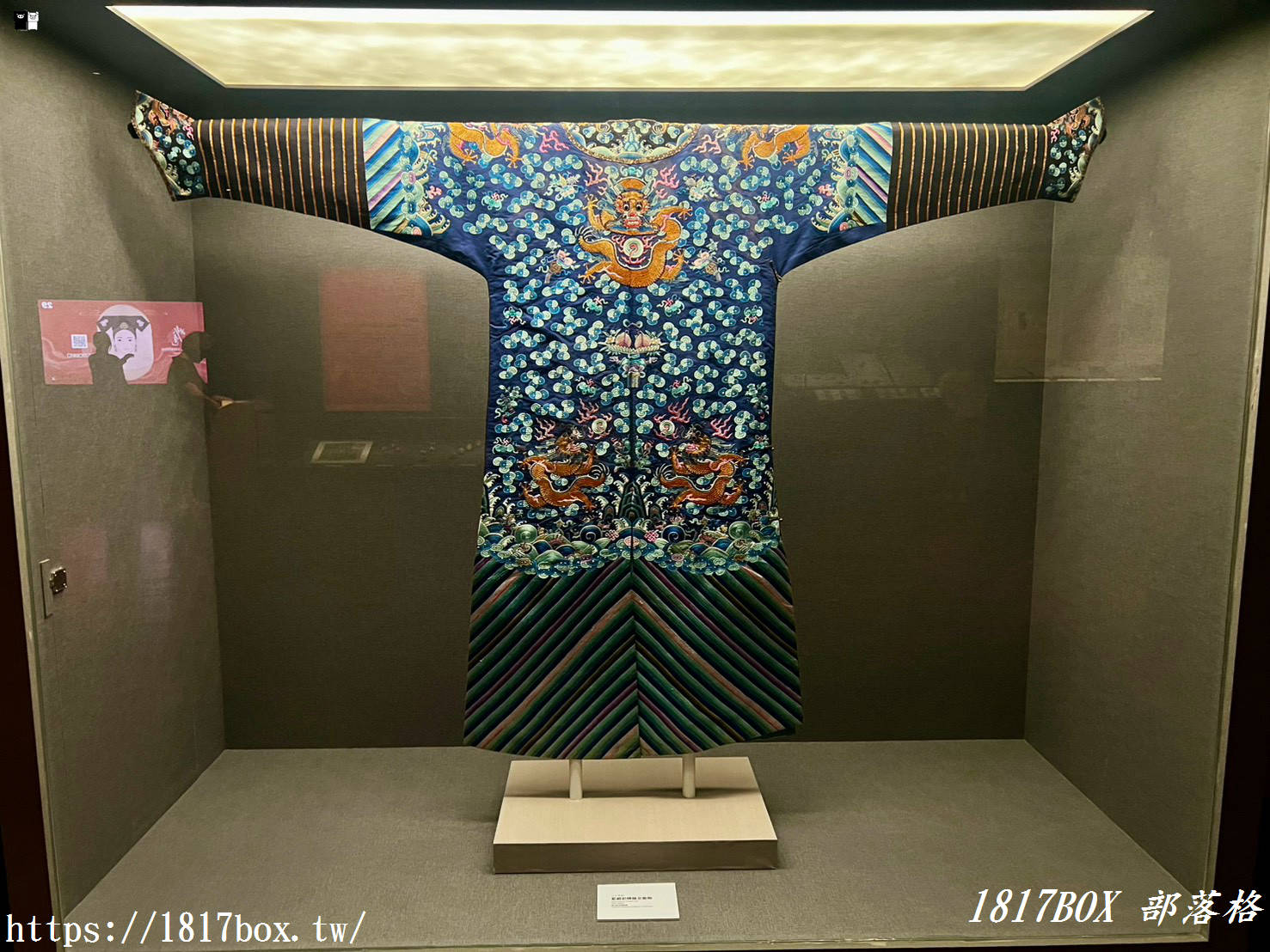 【嘉義景點】國立故宮博物院南部院區一日遊！必看鎮館之寶《龍藏經》，科技感建築與絕美湖景超好拍！