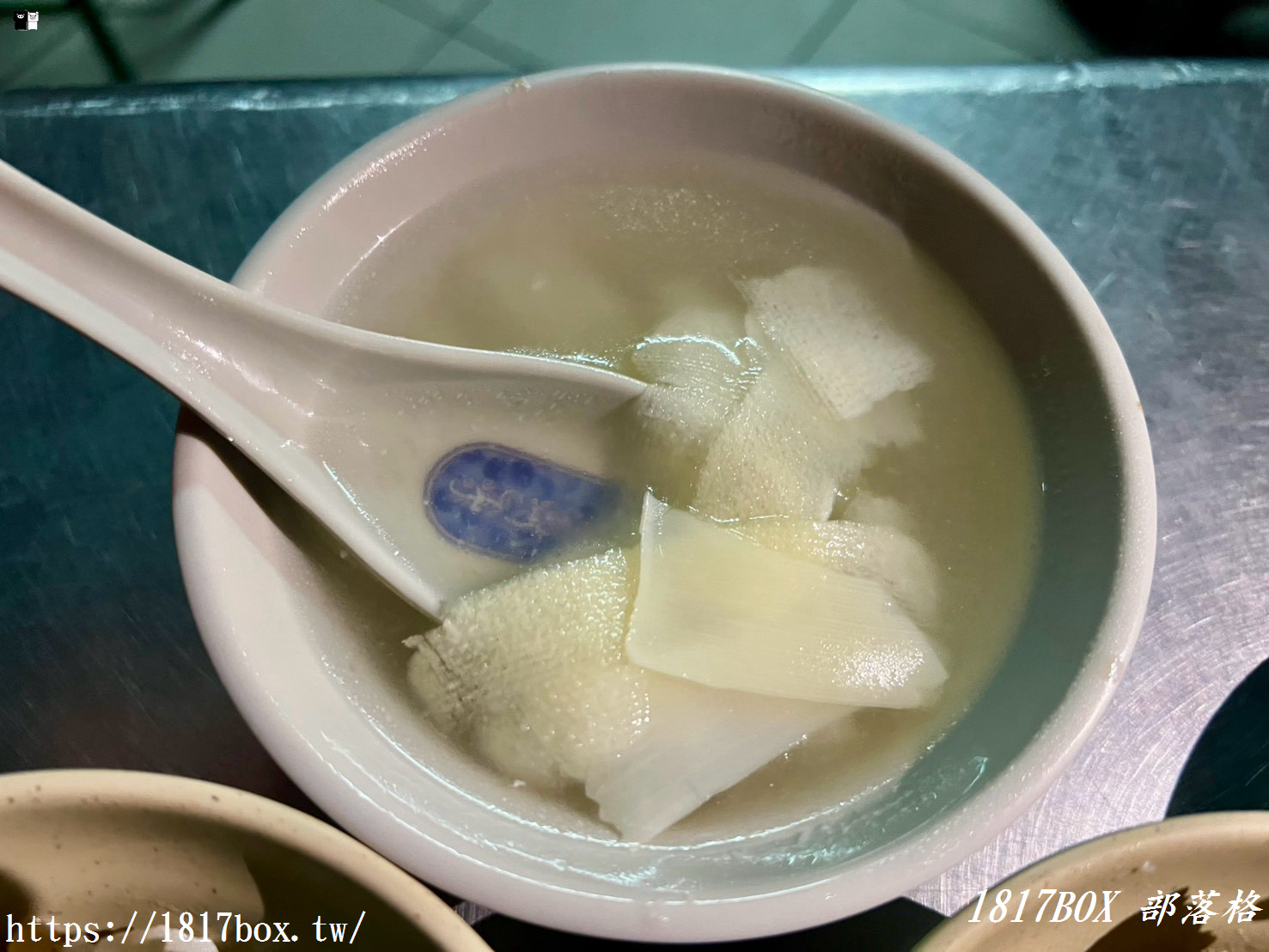 網路查不到的隱藏時間！半夜限定「阿佑腳庫飯」肥嫩腳庫與爆汁魯鴨蛋，內行人才懂的清晨3點半排隊傳奇