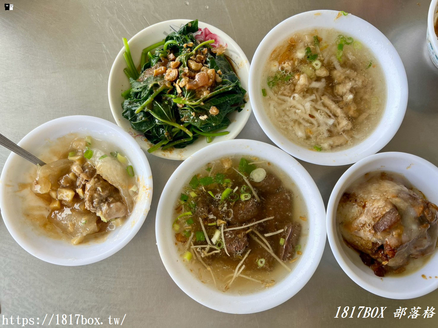台中海線隱藏版美食!梧棲「肉圓王」鴨母寮庄內人氣老店,激推Q彈肉圓與古早味米糕 台中海線隱藏版美食!梧棲「肉圓王」鴨母寮庄內人氣老店,激推Q彈肉圓與古早味米糕