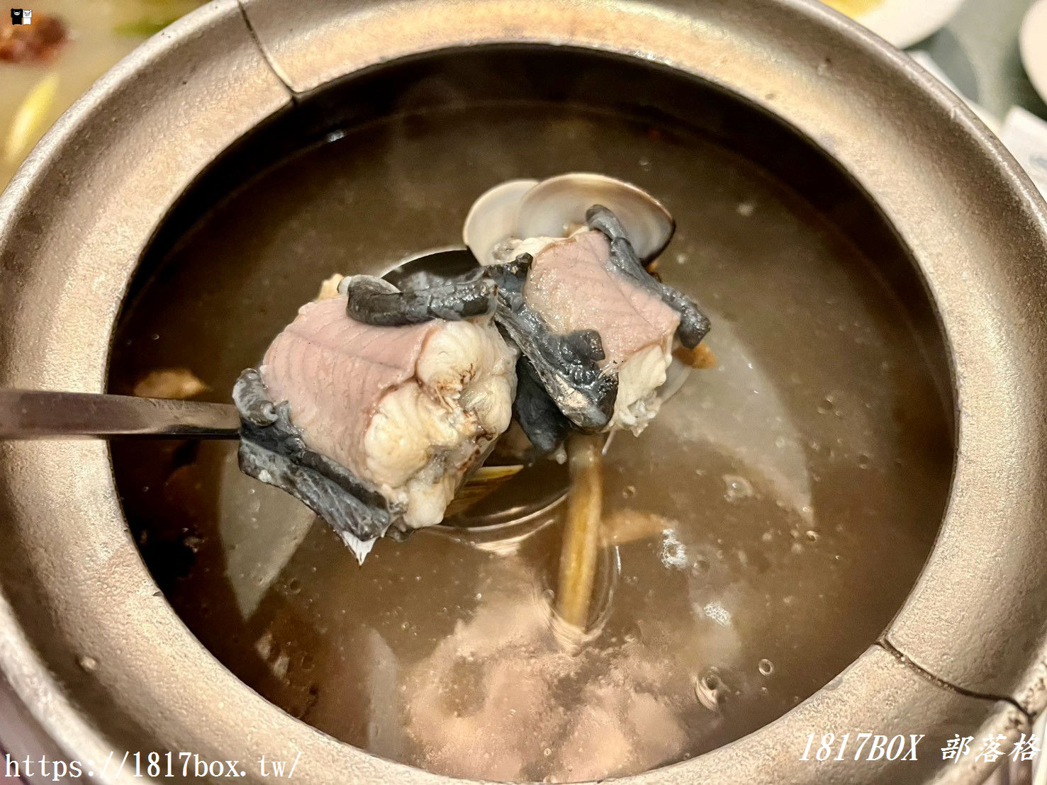 彰化海陸盛宴！【尋鮮坊-現撈活體海鮮】活海鮮、震撼火焰櫻桃鴨四吃，老饕私藏的包廂聚餐首選