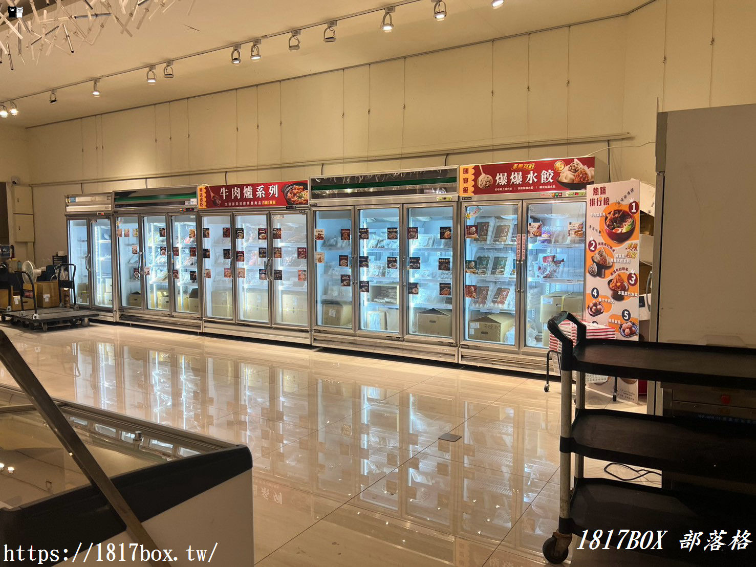 彰化海陸盛宴！【尋鮮坊-現撈活體海鮮】活海鮮、震撼火焰櫻桃鴨四吃，老饕私藏的包廂聚餐首選