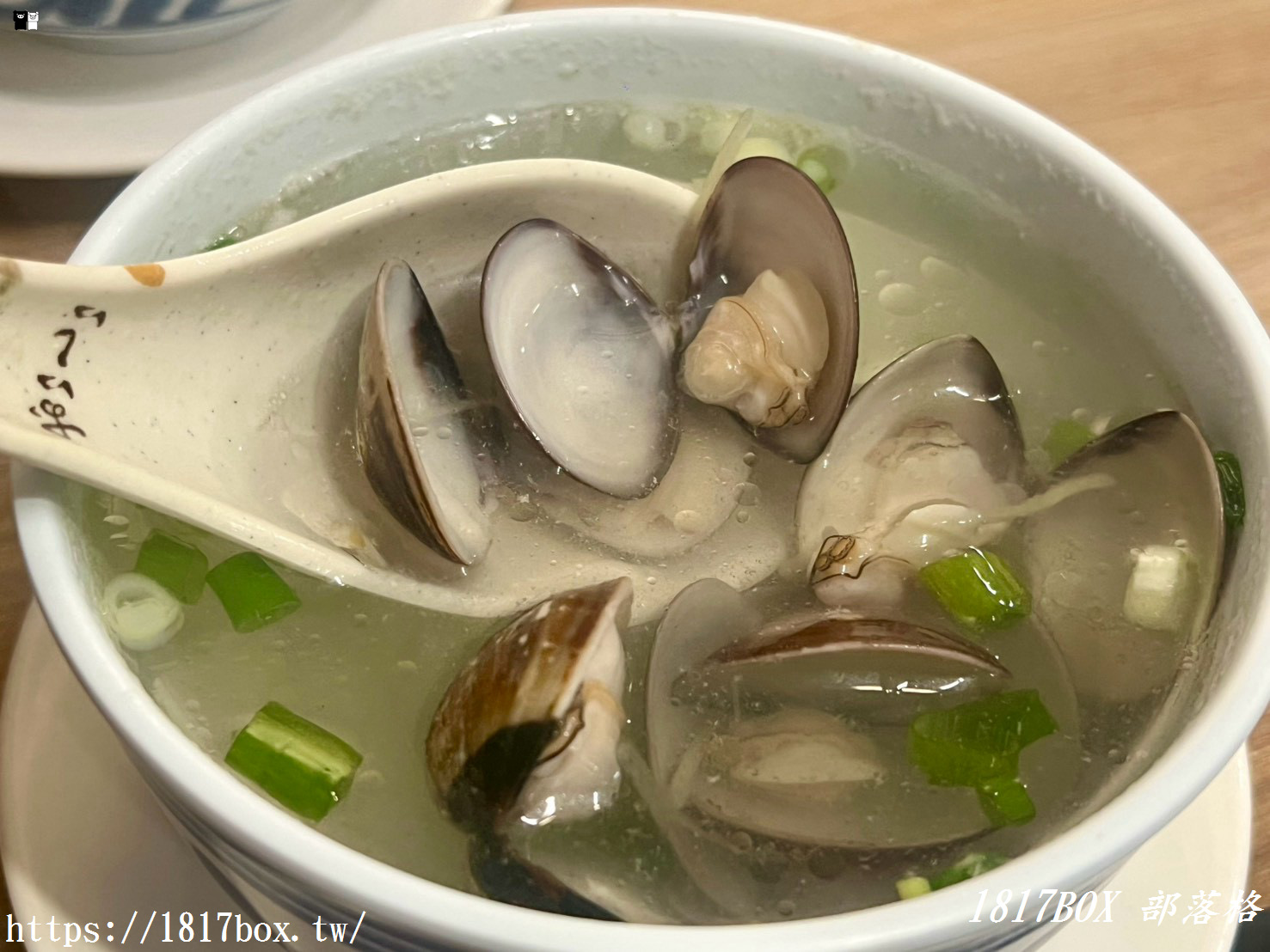 【台中梧棲美食】「有間壽司店」海線在地人激推！超狂炙燒握壽司與爆蛋麻油松阪鮮蚵，三井Outlet周邊平價日料首選！