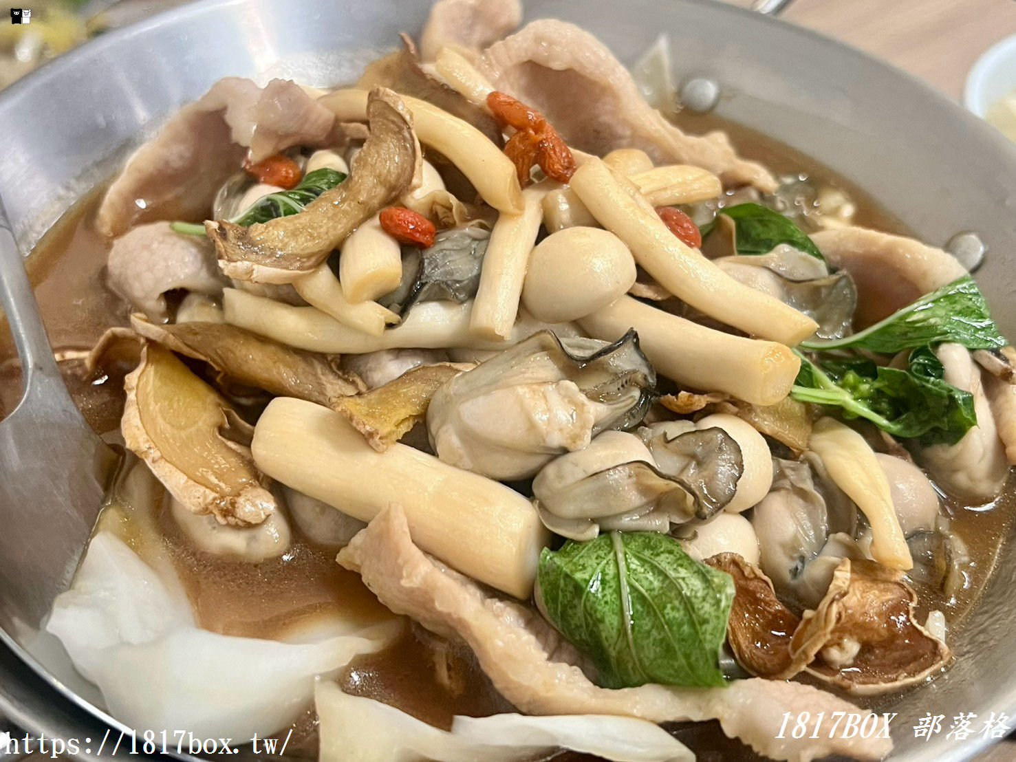 【台中梧棲美食】「有間壽司店」海線在地人激推！超狂炙燒握壽司與爆蛋麻油松阪鮮蚵，三井Outlet周邊平價日料首選！