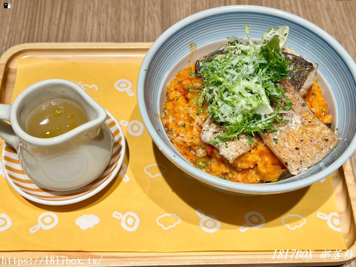 台中最新聚餐亮點！Woosa洋食パンケーキ 屋莎洋食鬆餅屋（台中漢神店）超人氣雲の鬆餅與限定楊枝甘露雙人套餐開箱，南洋海鮮義大利麵與香煎鱸魚雙主餐太滿足！