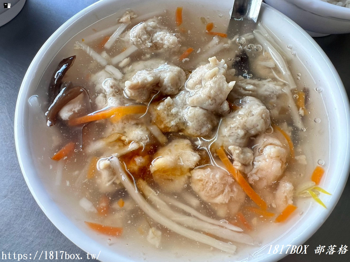 彰化鹿港隱藏版小吃！草港肉羹麵：頂草路上的爆料古早味，滿滿一桌銅板價吃超飽