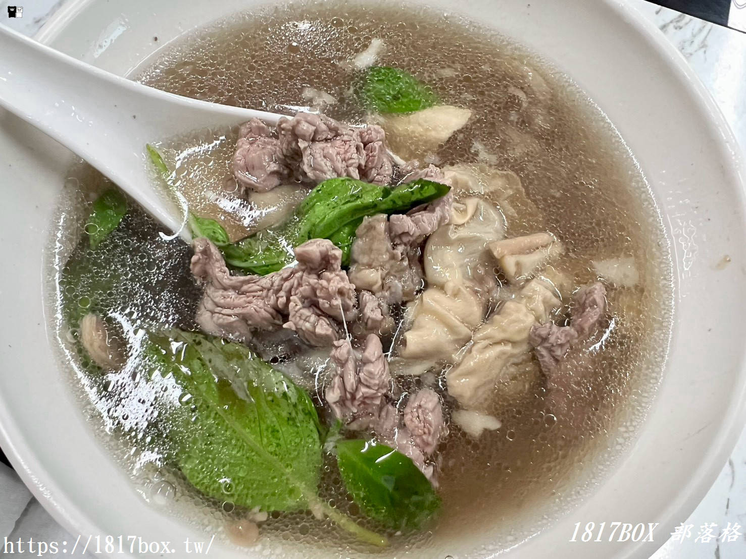 【台中梧棲美食】潮州牛肉陳（梧棲店）—每日直送現切溫體牛，超推升級牛肉湯與鑊氣炒麵！