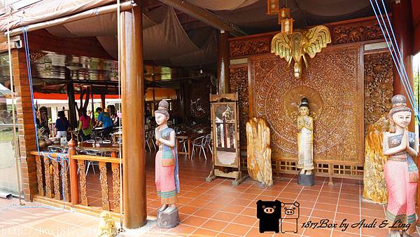 【屏東。內埔】南洋風泰國高腳屋餐廳。台灣第一座傳統的古老泰式建築。南洋叢林造景。泰式料理餐廳