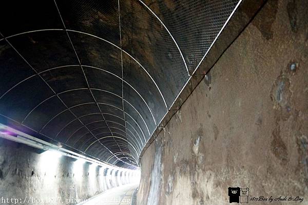 【新北。貢寮】舊草嶺隧道自行車道。北台灣第一條以鐵路隧道改建而成的鐵馬隧道。遠望龜山島。暑假旅遊推薦。新北旅遊景點。貢寮旅遊景點