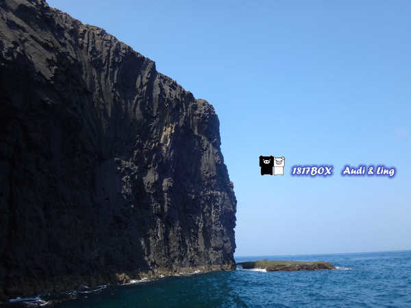 【澎湖。望安】鋤頭嶼海蝕洞。傳說中的西吉藍洞。南方四島。第九座國家公園。海水正藍