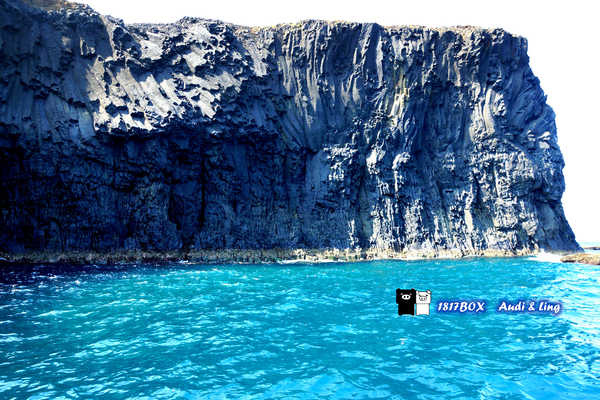 【澎湖。望安】鋤頭嶼海蝕洞。傳說中的西吉藍洞。南方四島。第九座國家公園。海水正藍