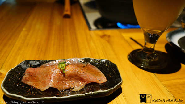 【台中。西區】暮藏囲炉裏和牛鍋物。相聚吃鍋。日本傳統垂釣式鍋物。食材新鮮。超貼心桌邊服務