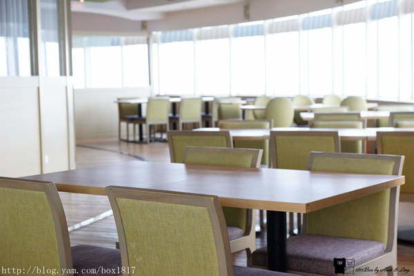【台中。梧棲】２５樓旋轉餐廳。丹堤咖啡。台中童綜合店。早午餐