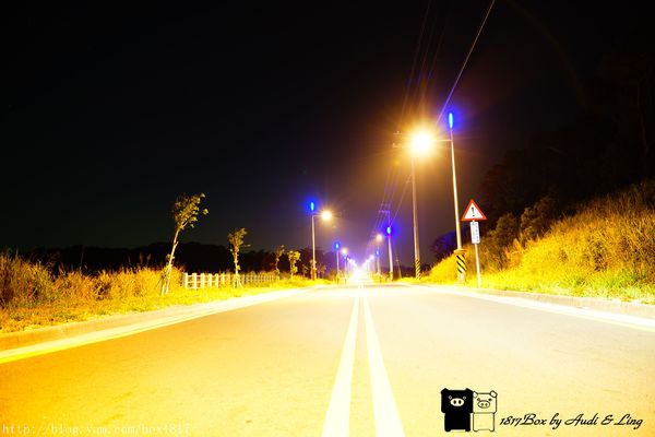 【台中。大肚】傳說中的藍色公路。好攝一族私房景點。華南路夜景。台中藍色公路