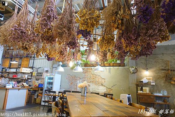 【彰化。鹿港】LeeLi’s。乾燥花工業風餐廳。結合在地與西式料理的創意美食。季節限定早午餐。鹿港文青風餐廳